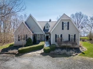 135 Morning Glory Ln, Kelleys Island, OH 43438