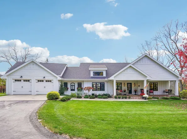 1210 Crawford St, Baraboo, WI 53913