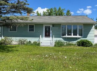 1933 E 31st St, Hibbing, MN 55746