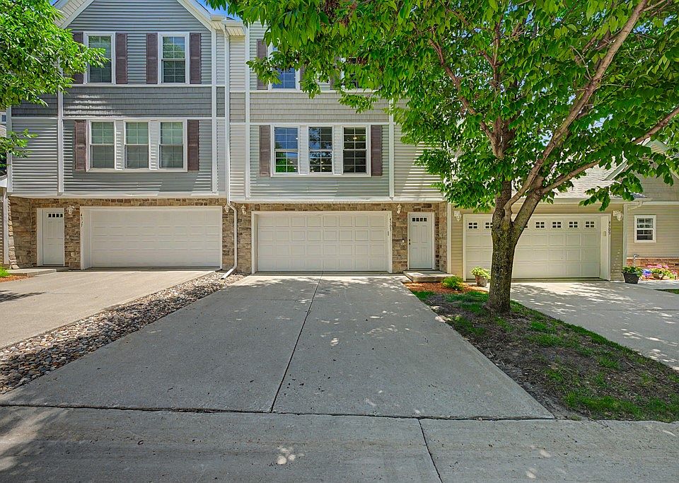 1st image of 4305 153rd Pl