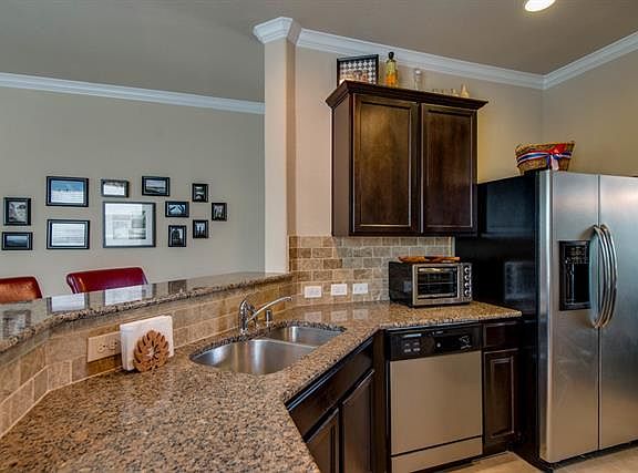 5th image of 3437 Twin Pines Dr