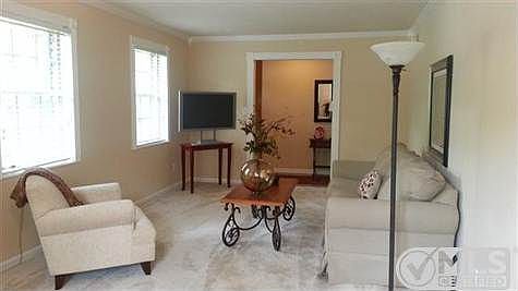 4th image of 1811 Doomar Dr