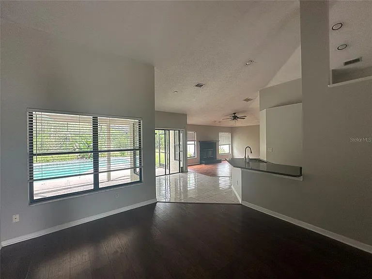 929 Rosinia Ct — Photo 26