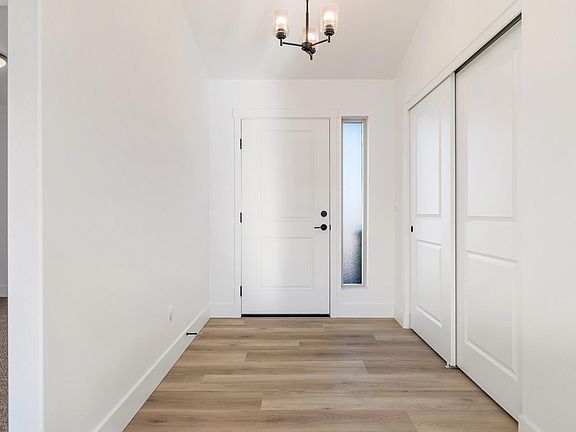 3rd image of 10610 Danube Dr