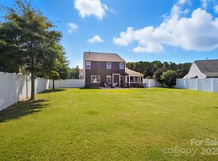 7193 Adirondack Dr, Denver, NC 28037