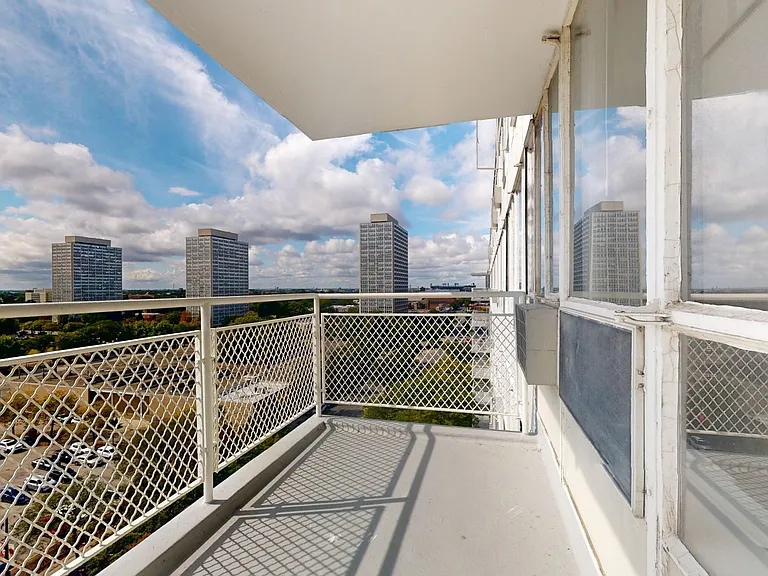 Lake Meadows Apartments — Photo 257