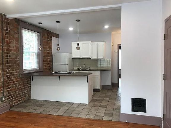 4th image of 2126 Cleveland Pl