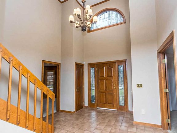 5th image of 3373 Glen Oaks Ct