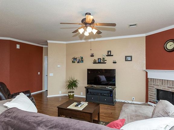 4th image of 3635 Ashland Clf
