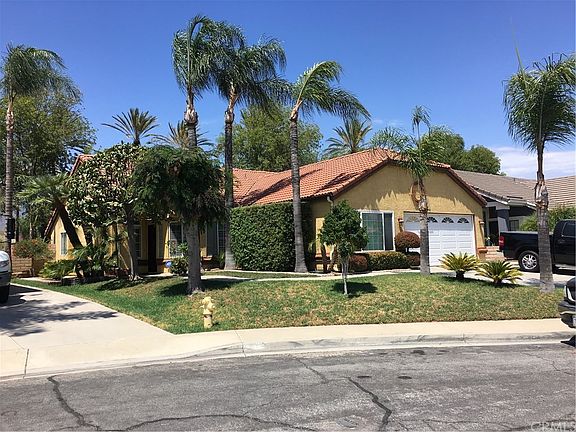 2nd image of 13706 Stanford Ct