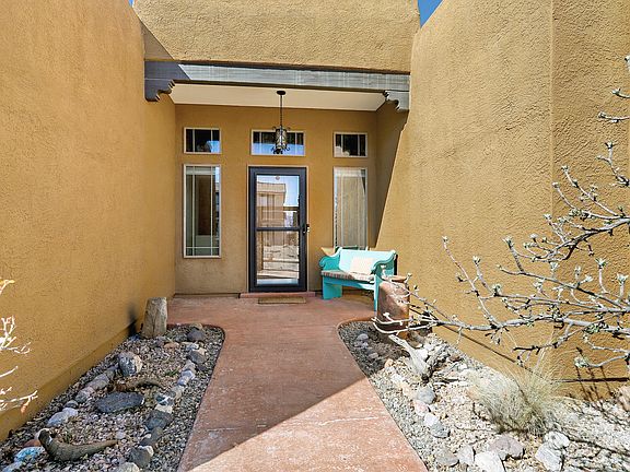 2nd image of 861 Loma Pinon Loop NE