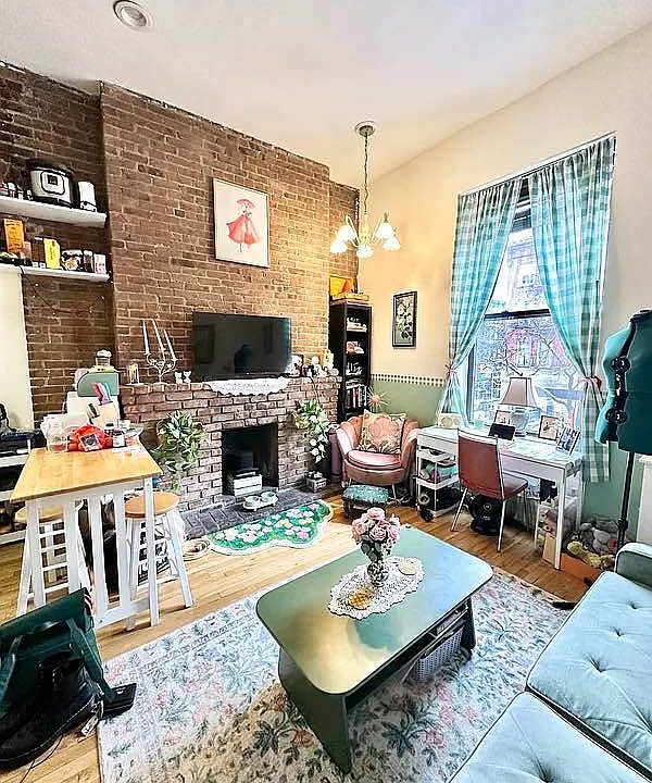 1st image of 67 W 73rd St APT 1d