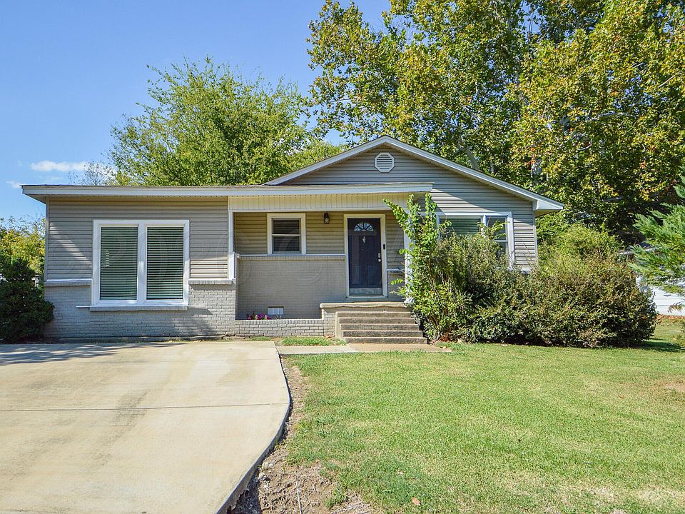 1st image of 107 Hillside Dr