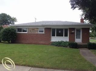 9873 Seavitt Dr, Allen Park, MI 48101