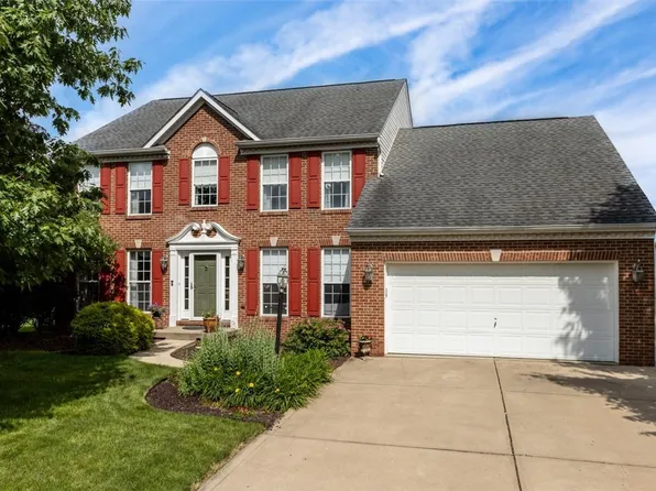 8025 Woodcreek Dr, Bridgeville, PA 15017
