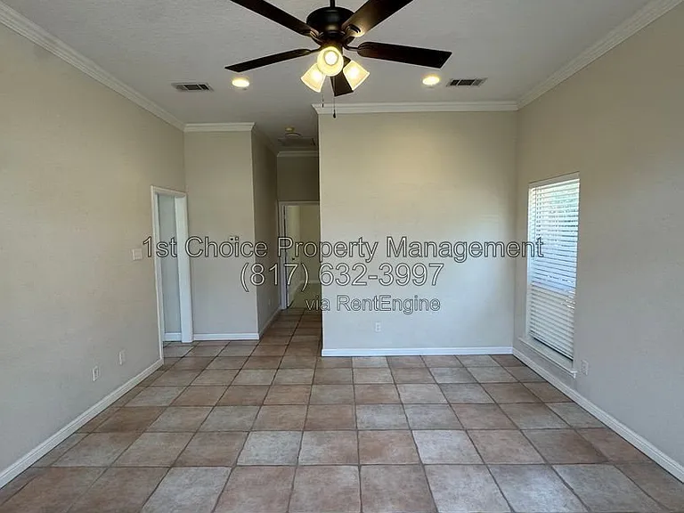 6376 Newport Ct — Photo 22