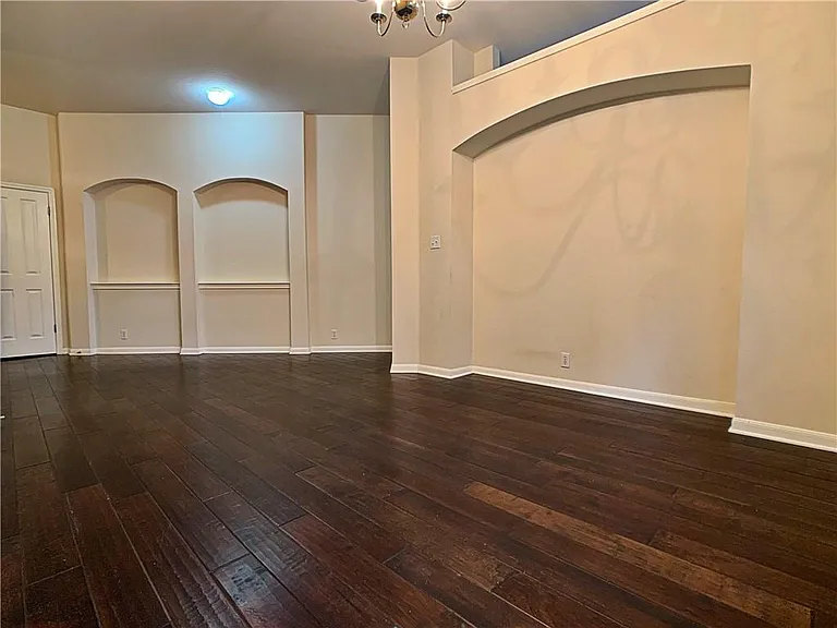 5726 Taylorcrest Dr — Photo 6