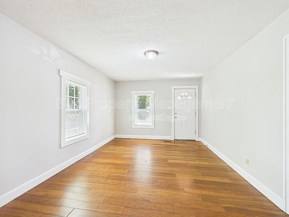 2nd image of 1875 S Coy St
