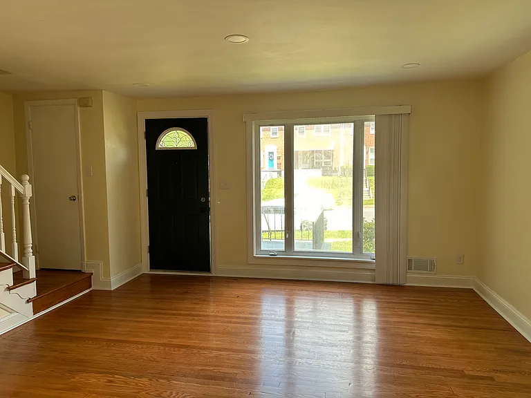 1683 Langford Rd — Photo 6