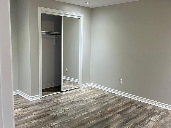 4th image of 35 Southlake Blvd