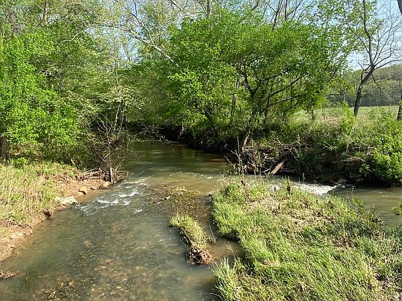 4th image of 17445 E 418 Road