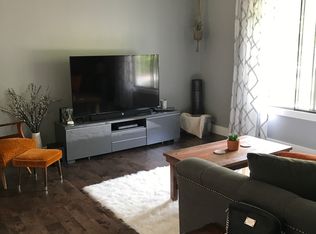 8910 Valdez Dr, Urbandale, IA 50322