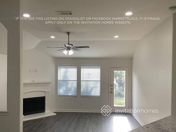 3rd image of 1040 English Ivy Dr