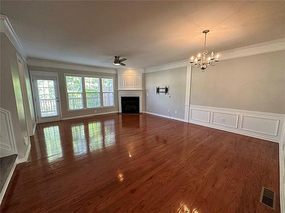 4th image of 1709 Wehunt Ln SE #28