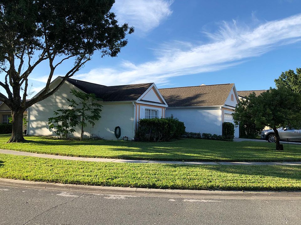 1st image of 18120 Leafwood Cir