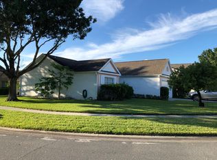 18120 Leafwood Cir, Lutz, FL 33558