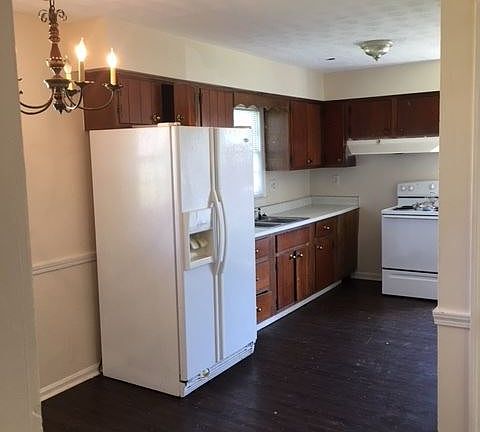 3rd image of 1740 Costigan Dr