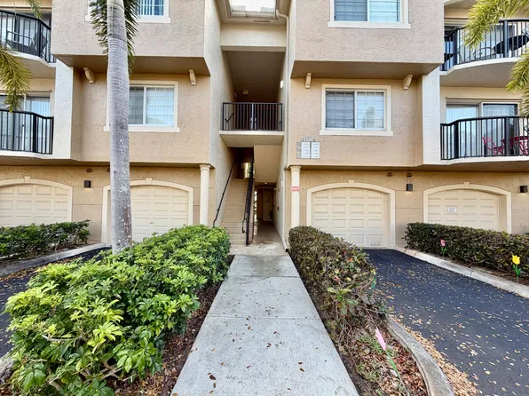 1100 Crestwood Ct S APT 1108, Royal Palm Beach, FL 33411