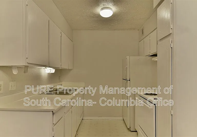 1002 Old Manor Rd — Photo 18