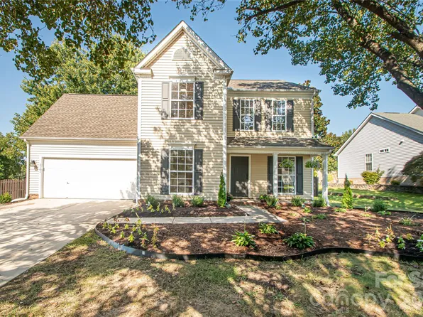 5101 Ashie Ave, Matthews, NC 28104