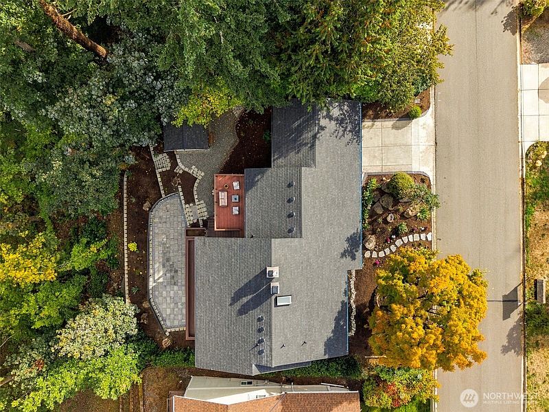 4th image of 4548 144th Avenue SE