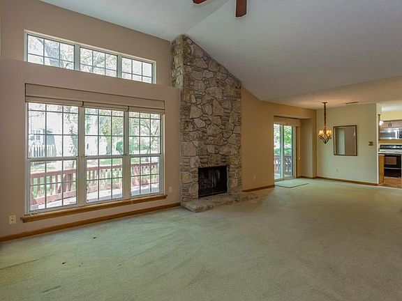 5th image of 7513 Chatterton Dr