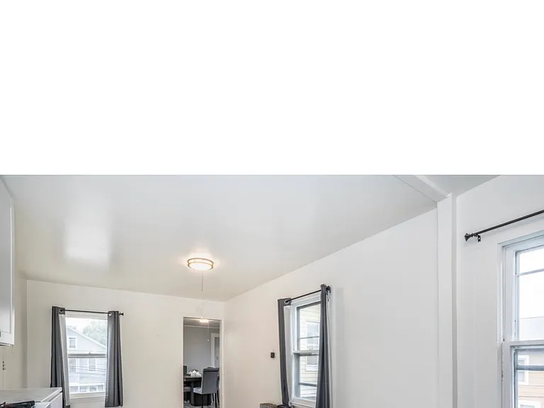 30 N 1st St #2 — Photo 2