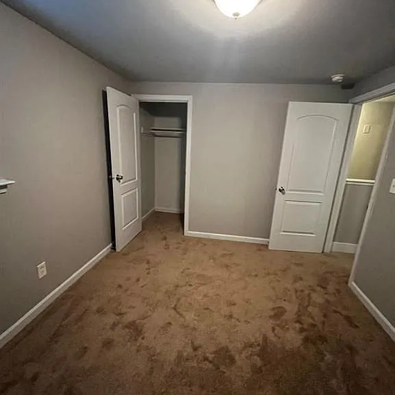 Skylark Point Apartments — Photo 20