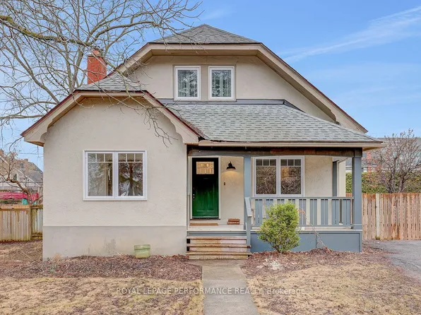 824 Fisher Ave, Ottawa, ON K1Z 6P2