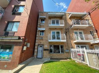 8808 175th St, Jamaica, NY 11432