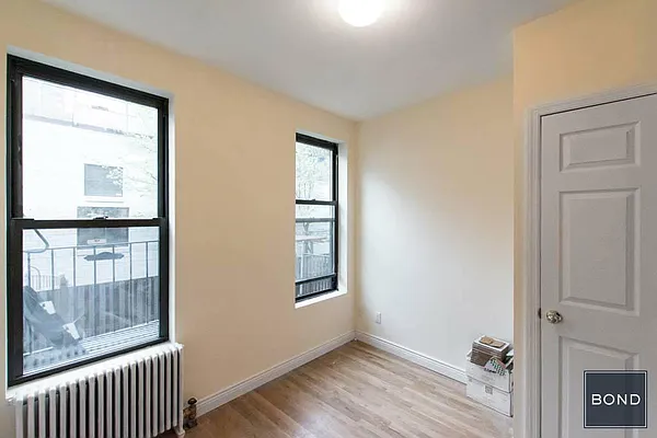 Rented by Bond New York | media 13