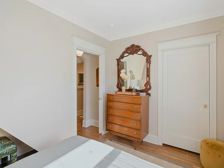 2722 N Winchell St — Photo 12