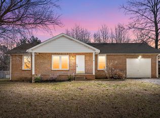 516 Pointer Ln, Clarksville, TN 37042