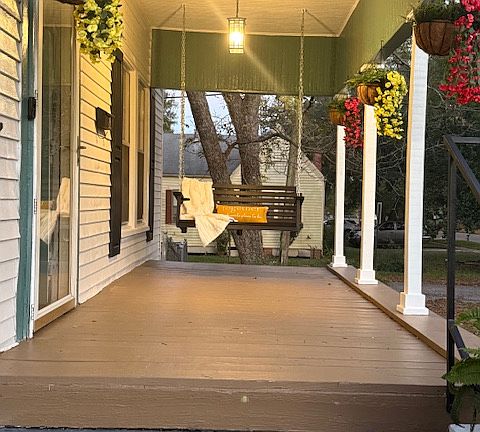 3rd image of 302 Merrick St
