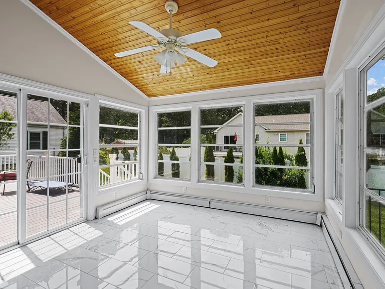 40 Olney Ave — Photo 11
