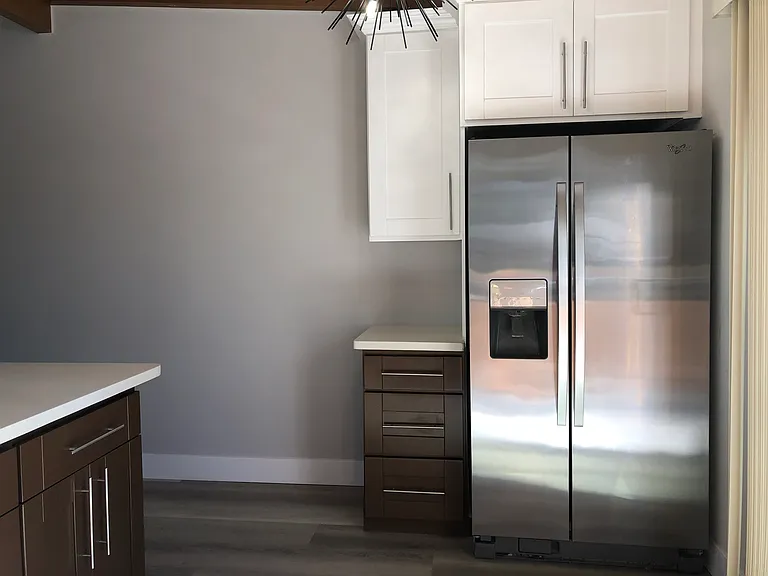 2048 Oberlin St — Photo 7