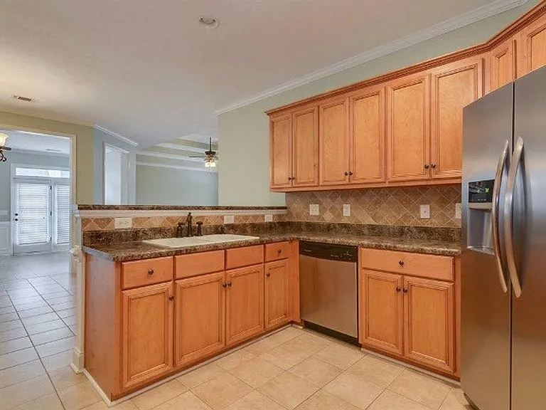 2513 Grier Cir — Photo 12