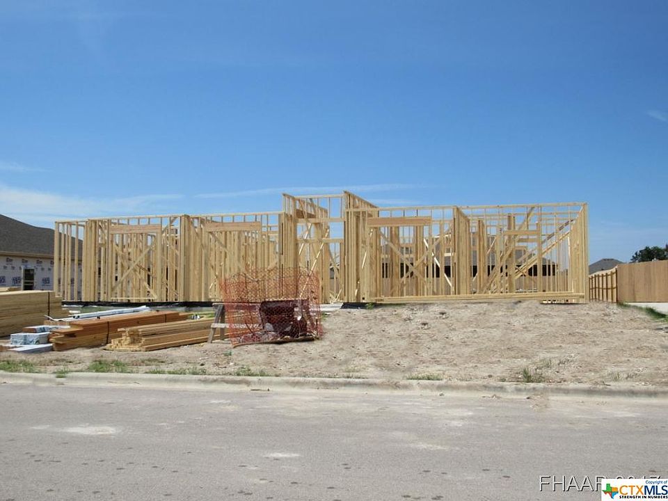 2nd image of 1126 Doc Whitten Dr