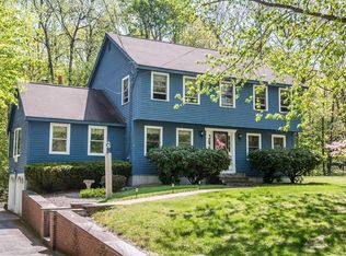 11 Colorado Dr, Tyngsboro, MA 01879