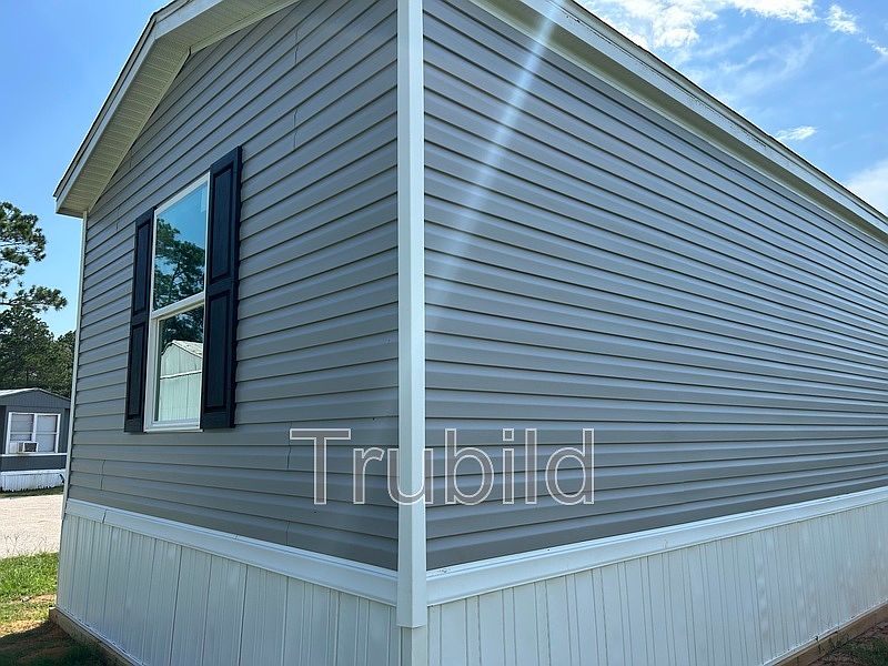 2nd image of 206B Sussex Dr